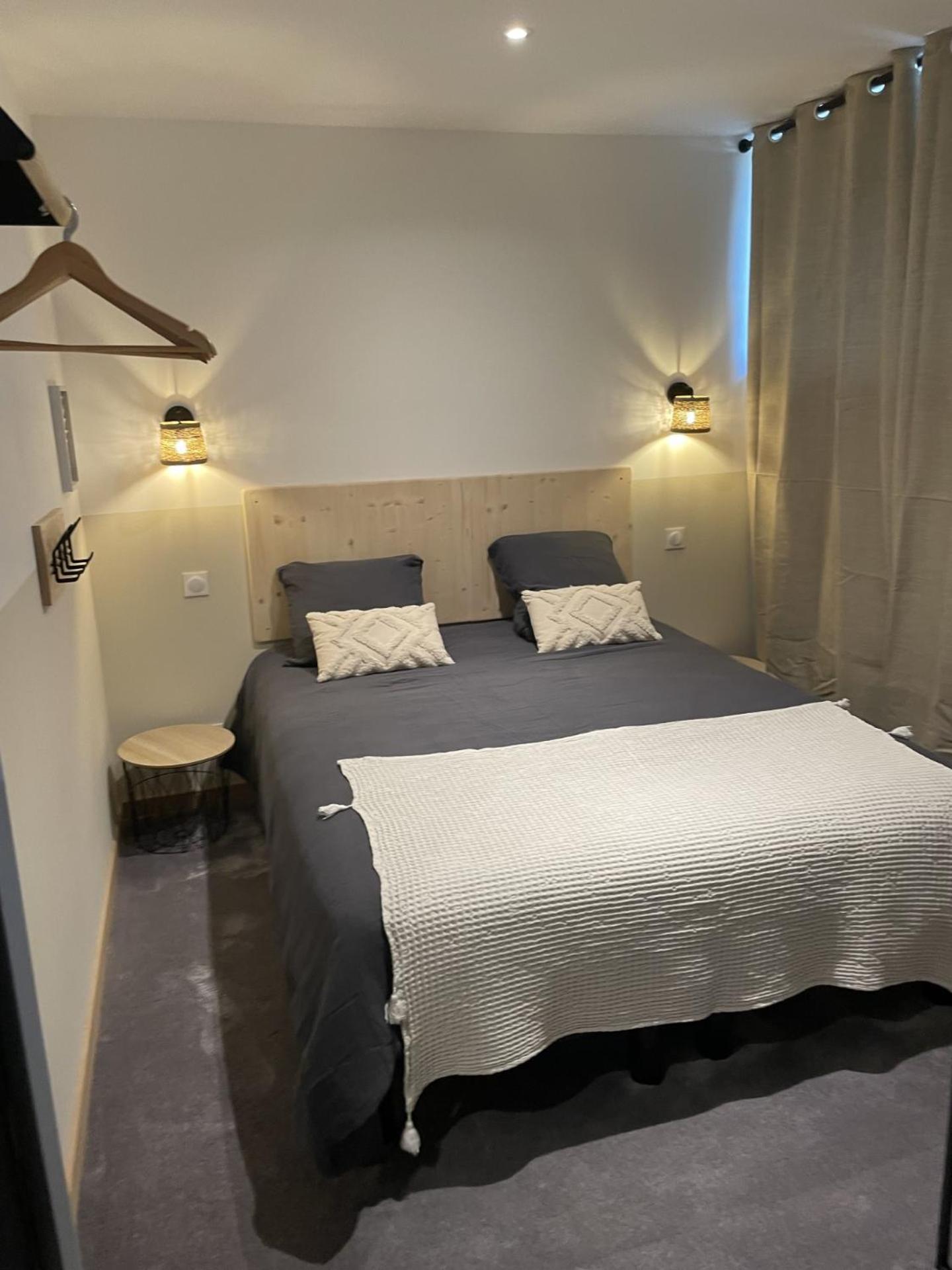 Cote Nuit Apartment Capestang Exterior photo